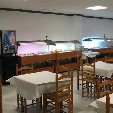 فندق Centre 2*
