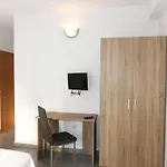 Centre Hotell 2*