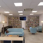 Centre Hotell 2*
